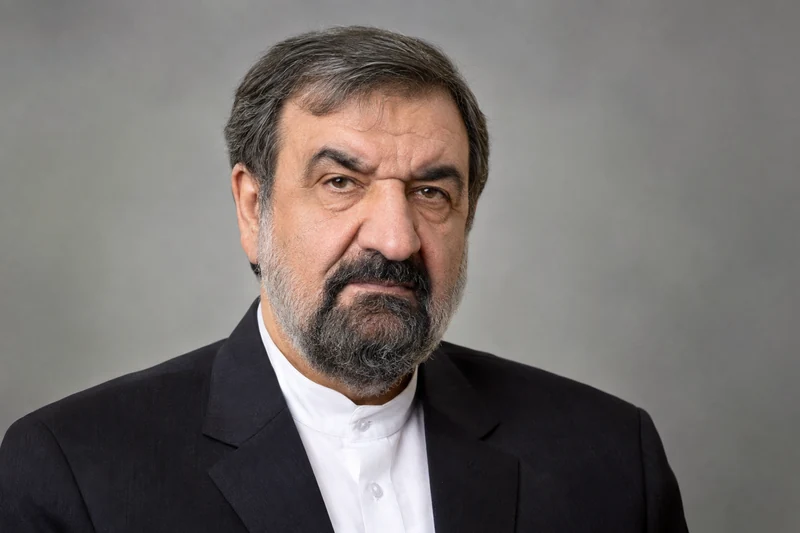 Ritratto editoriale neutrale di Mohsen Rezaei, somiglianza sintetica non documentaria.
